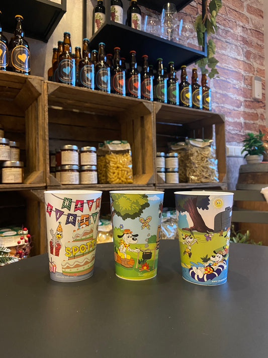Spotty cups; 4 voor 10,-
